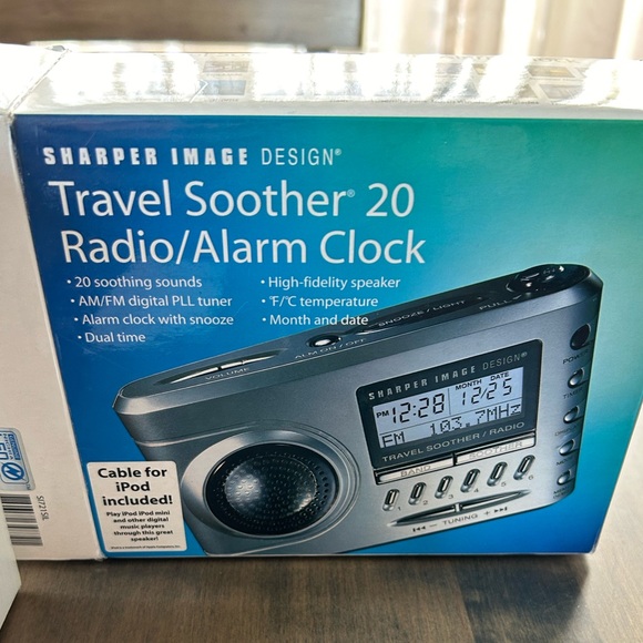 🔔The Sharper Image ȘI721 Travel Soother 20 Radio Alarm Clock🔔 - Picture 10 of 17